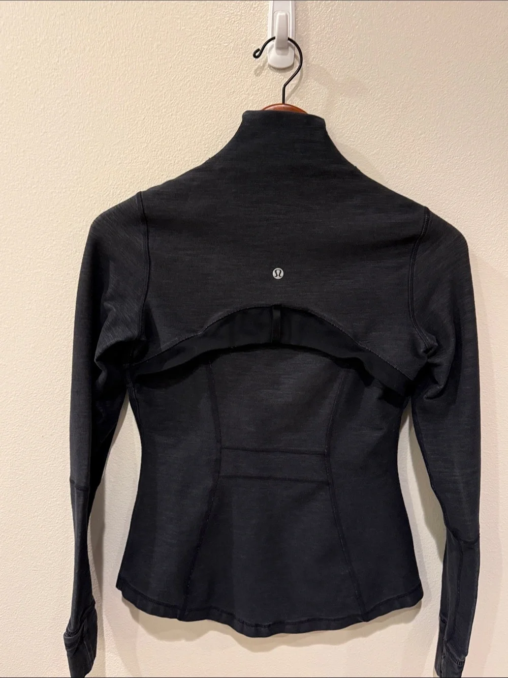 lululemon athletica streamlined charcoal